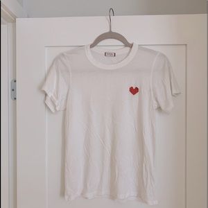 Aritzia Sunday Best Candy T-Shirt white+red heart